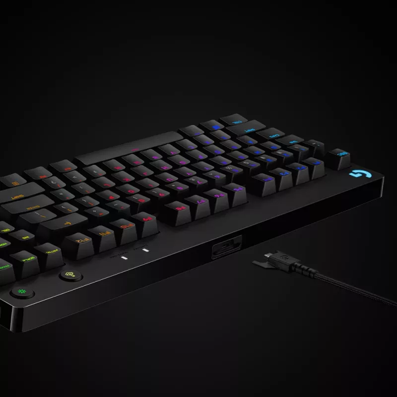 LOGITECH G PRO mechanická herná klávesnica čierna Qwertzu nemecká