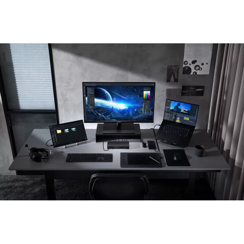 ASUS Master Thunderbolt 5 Dock DC510 káblový čierny