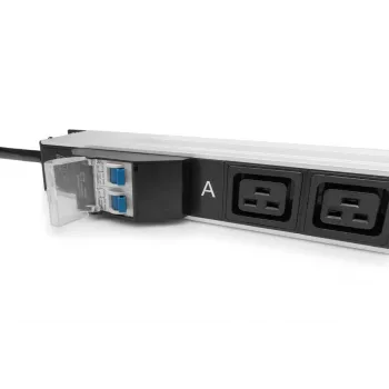 DIGITUS IT BASIC PDU. vertikálny. 32A. 24 x C13. 4 x C19