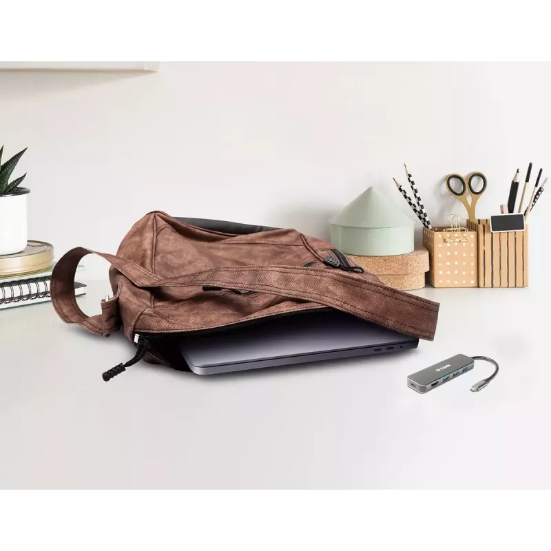 D-Link 5-in-1 USB-C Hub s HDMI/Power Delivery