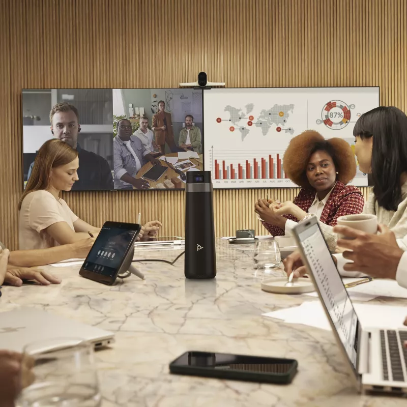 HP Poly Studio G62 videokonferenčný systém s montážnou sadou plátov No Radio TAA