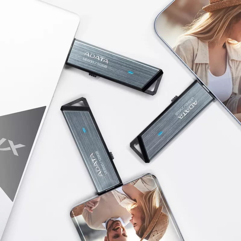 ADATA AELI-UE800-2T-CSG USB flash disk 2 TB USB Type-C 3.2 Gen 2 (3.1 Gen 2) strieborný