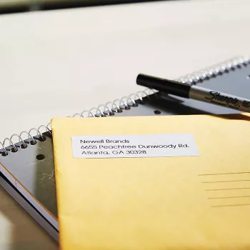 DYMO Authentic LabelWriter spätné adresné etikety | 25 mm x 54 mm | samolepiace | rolka s 500 Easy-Peel etiketami | pre LabelWriter tlačiareň etikiet | vyrobené v Európe