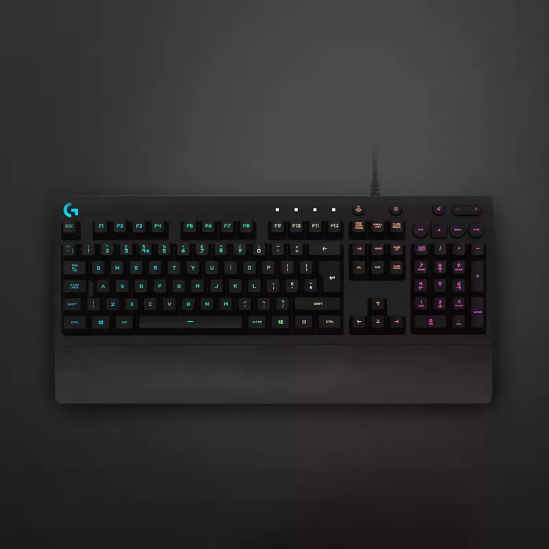 Herná klávesnica Logitech G G213 Prodigy plná veľkosť RGB LED káblová