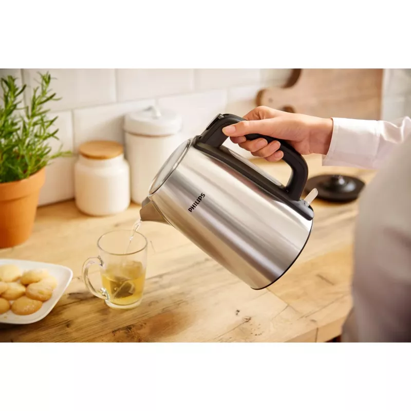 Philips Viva Collection HD9351/90 kanvica, 1,7 L, 2020 W, kov, ukazovateľ hladiny vody, bezdrôtová, filter