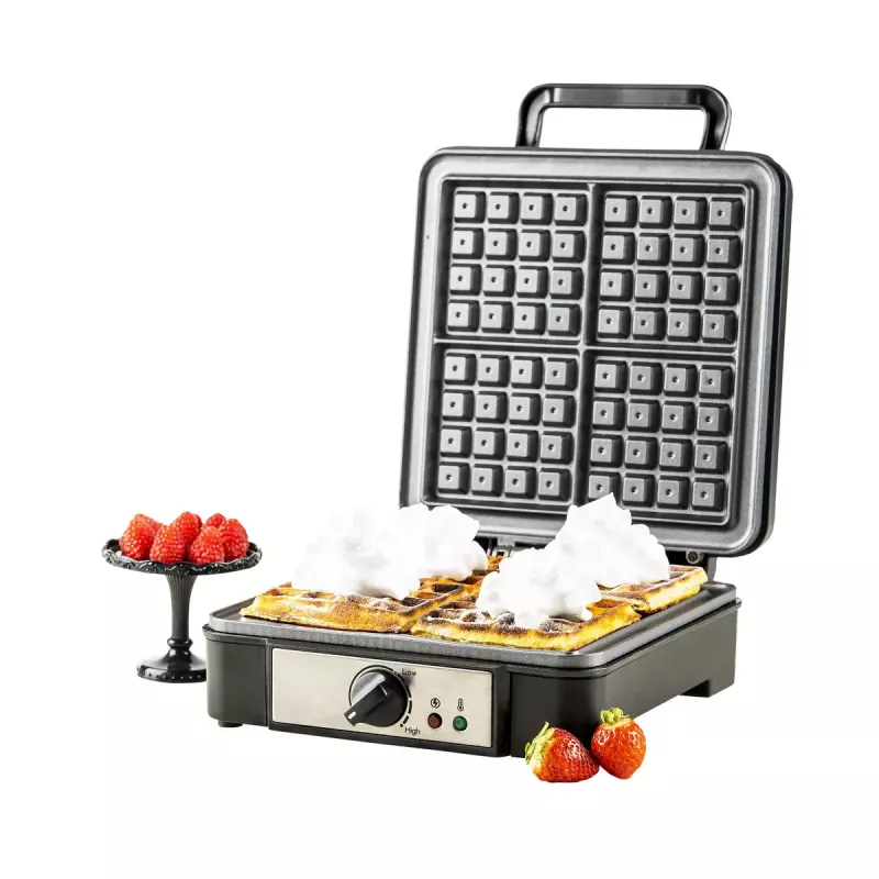 Waffleovač Adler AD 3049, 4 štvorcové wafle, nepriľnavý povrch, 1800 W, čierny