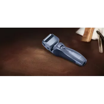 Panasonic ES-RW33 elektrický planžetový holiaci strojček, Wet & Dry, bezdrôtový, vyklápací zastrihávač, výdrž 30 min, čierna/strieborná