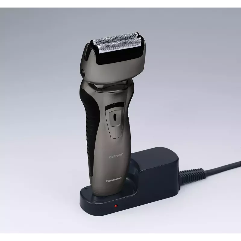 Panasonic ES-RW33 elektrický planžetový holiaci strojček, Wet & Dry, bezdrôtový, vyklápací zastrihávač, výdrž 30 min, čierna/strieborná