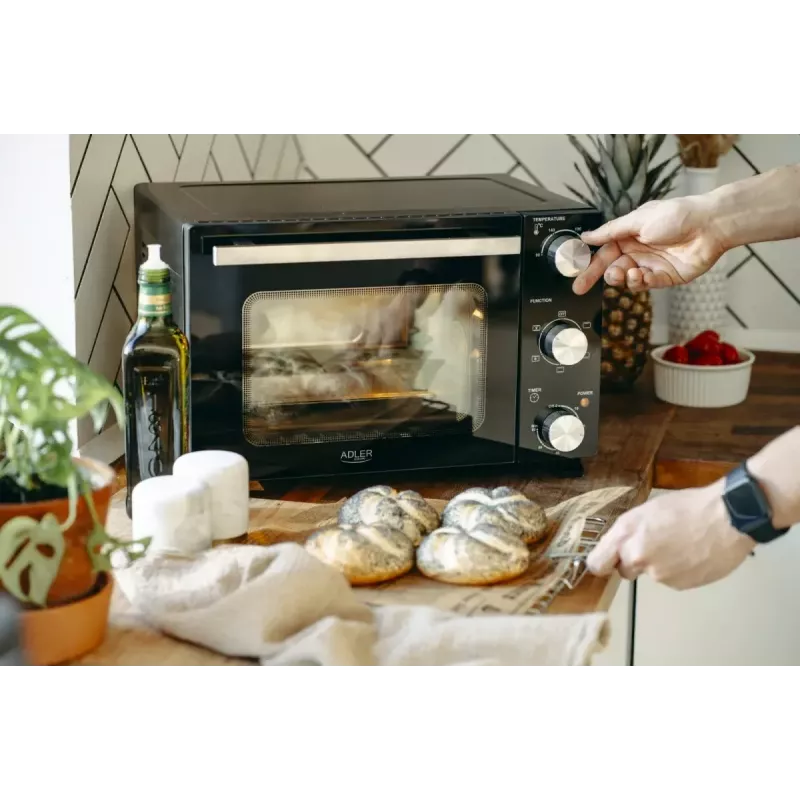 Elektrická stolová rúra Adler AD 6024 — kompaktná, objem 22 l, 1300 W, čierna