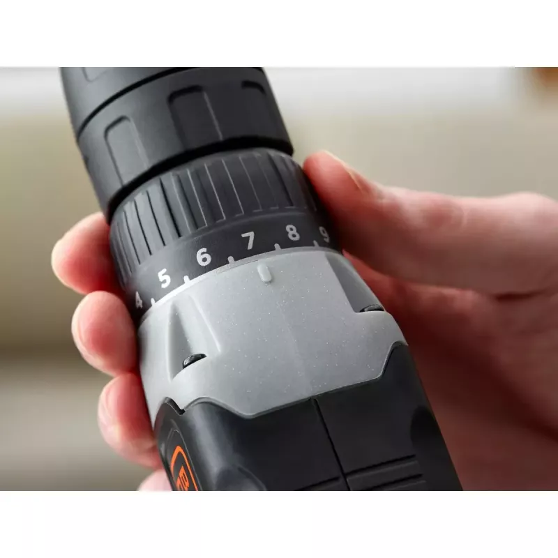 Akumulátorový skrutkovač Black & Decker BCD001C1, 18 V, Li-Ion 1,5 Ah, oranžová/čierna