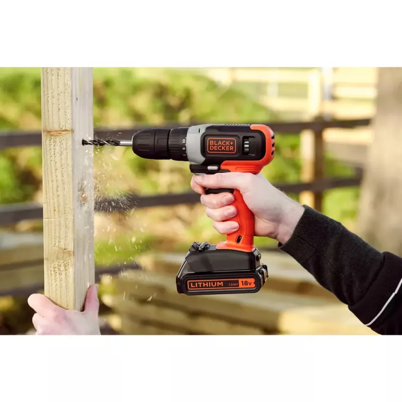 Akumulátorový skrutkovač Black & Decker BCD001C1, 18 V, Li-Ion 1,5 Ah, oranžová/čierna