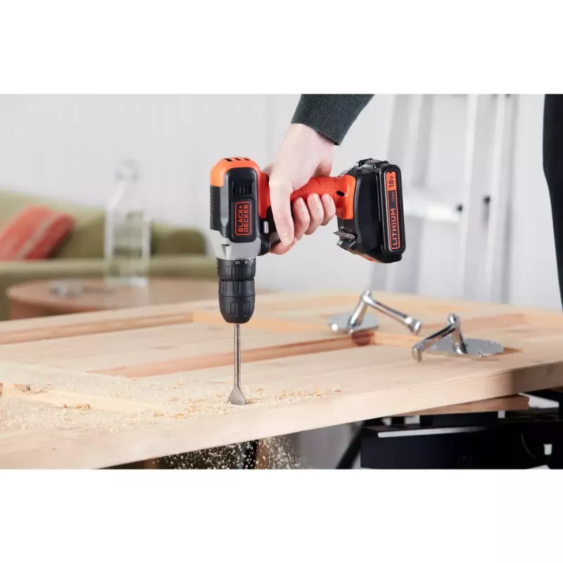 Akumulátorový skrutkovač Black & Decker BCD001C1, 18 V, Li-Ion 1,5 Ah, oranžová/čierna