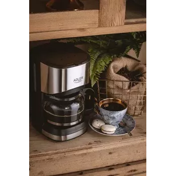 Filtračný kávovar Adler AD 4407, 550 W, 0,7 L kanvica, strieborná/čierna, poloautomatický