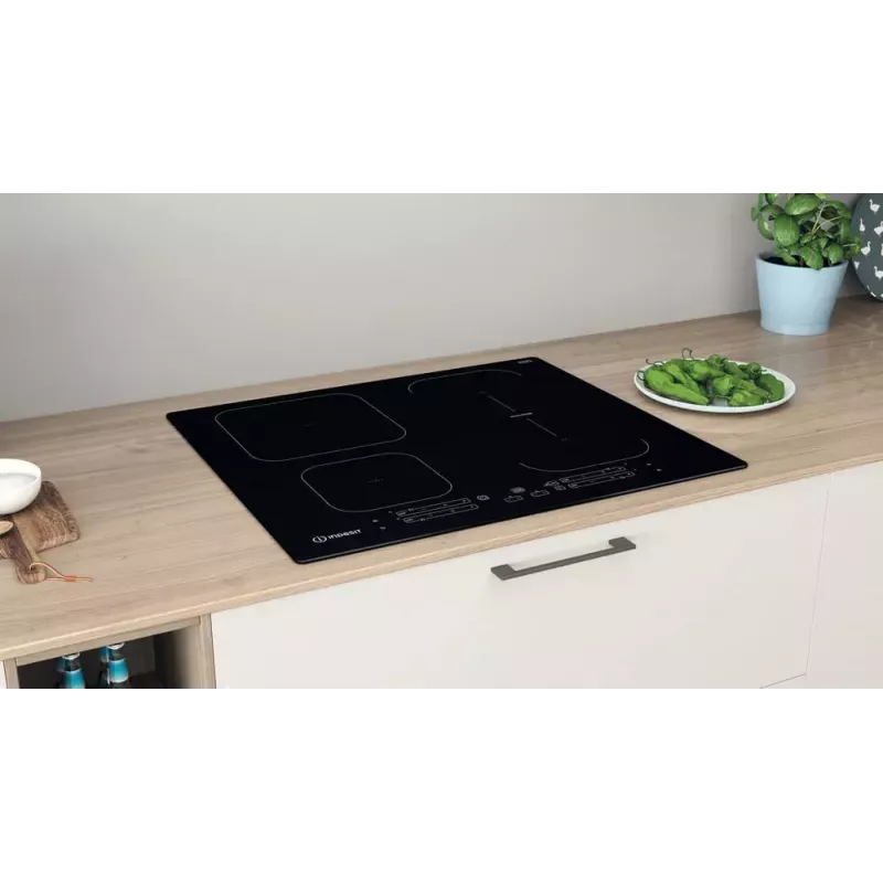 Indesit IB 65B60 NE čierna vstavaná 59 cm indukčná varná doska 4 zóny