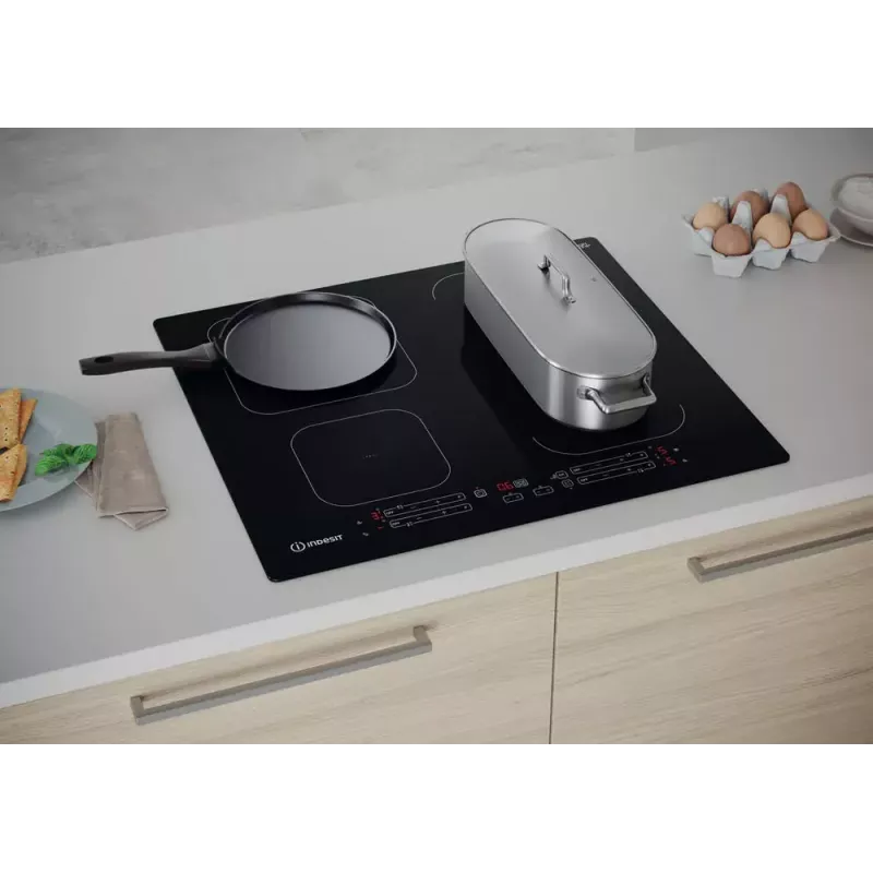 Indesit IB 65B60 NE čierna vstavaná 59 cm indukčná varná doska 4 zóny