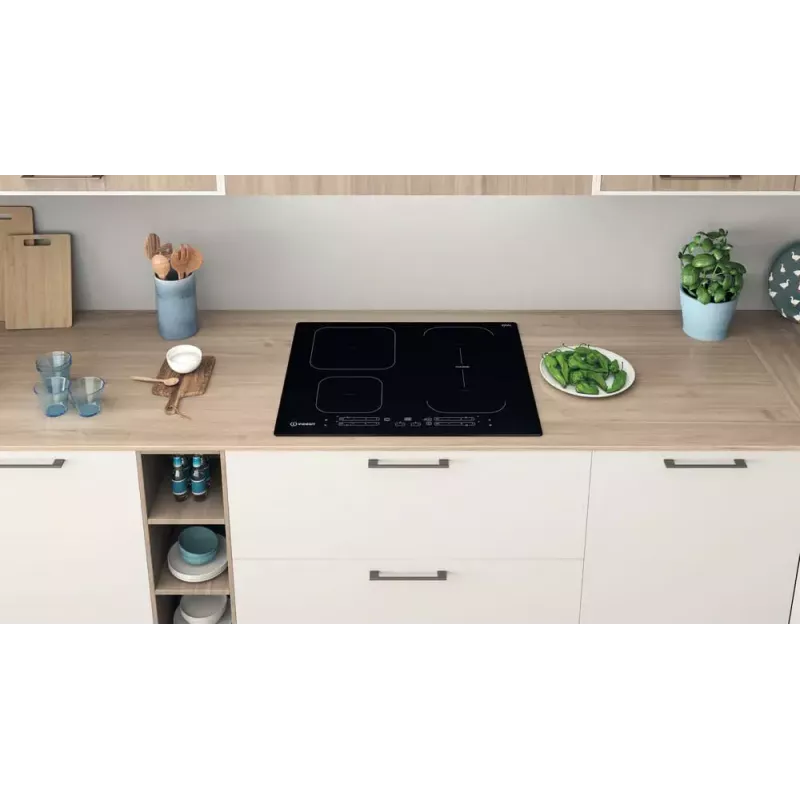Indesit IB 65B60 NE čierna vstavaná 59 cm indukčná varná doska 4 zóny