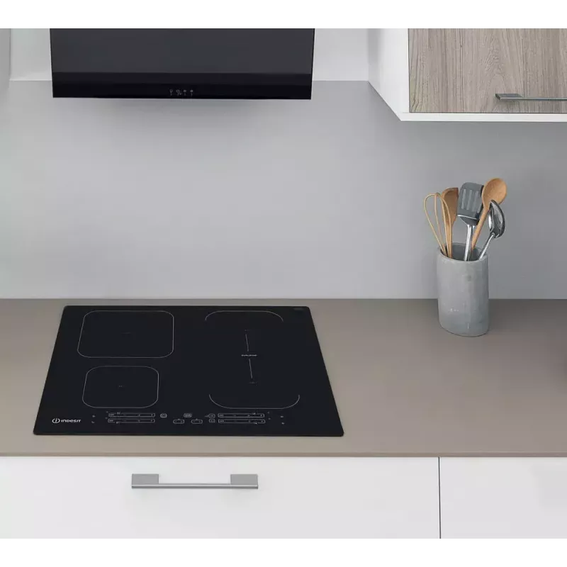Indesit IB 65B60 NE čierna vstavaná 59 cm indukčná varná doska 4 zóny