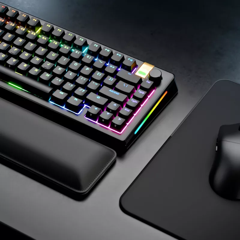 Glorious GMMK 3 Pro HE 75 % bezdrôtová herná klávesnica, zostavená, spínače Fox HE, US ANSI, čierna