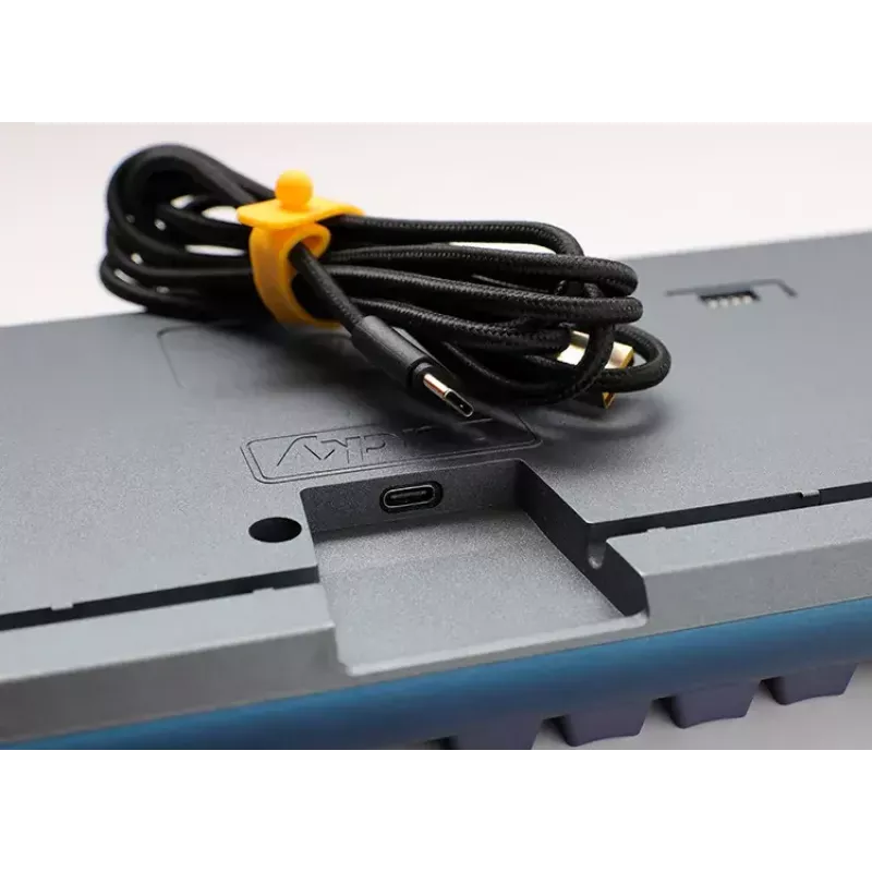 Ducky One 3 Daybreak TKL klávesnica Gaming USB nemecká modrá