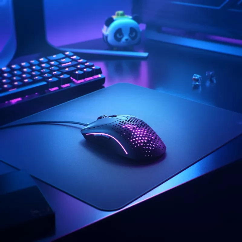 Glorious Gaming Glorious Model O Wired 2 - matná čierna, pravácka, optická, USB Type-A, 26000 DPI, 1 ms, čierna