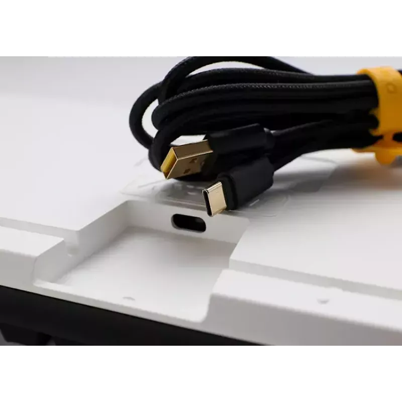 Ducky One 3 Classic TKL klávesnica herná USB mechanická 87 klávesov RGB