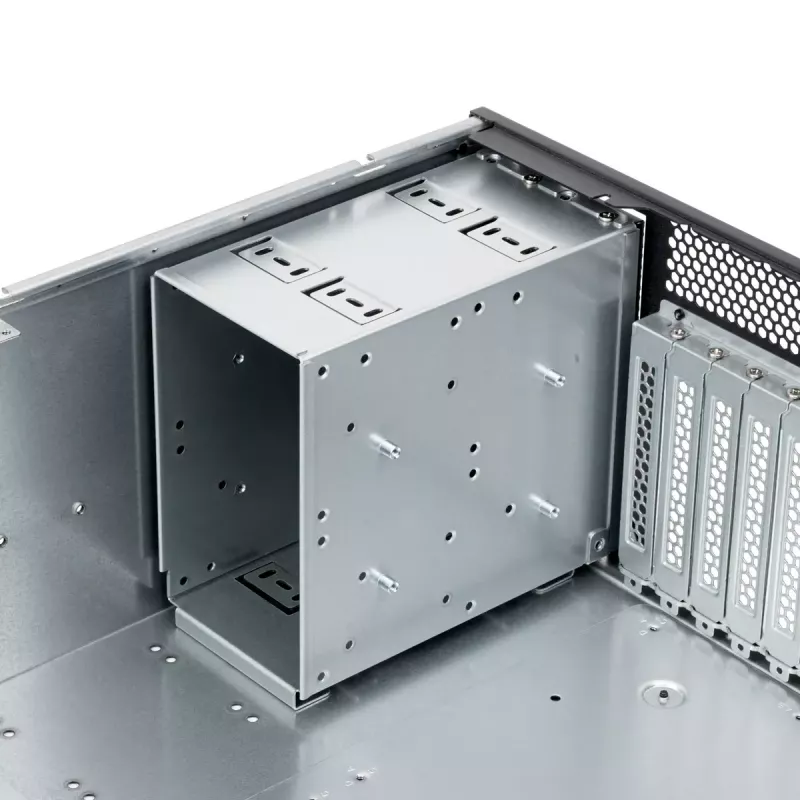 Serverový rack Silverstone RM46-502-I čierny ATX 1x80mm ventilátor