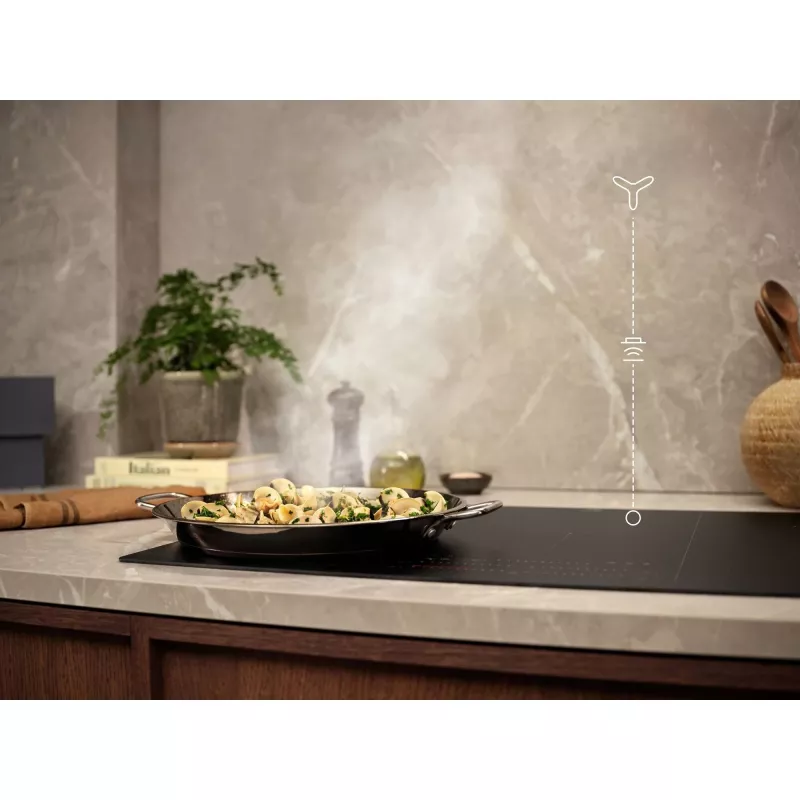 Electrolux LFG516X vstavaný odsávač pár, 54 cm, 600 m³/h (intenzívny režim), 3 rýchlosti, LED, diaľkové ovládanie, nehrdzavejúca oceľ