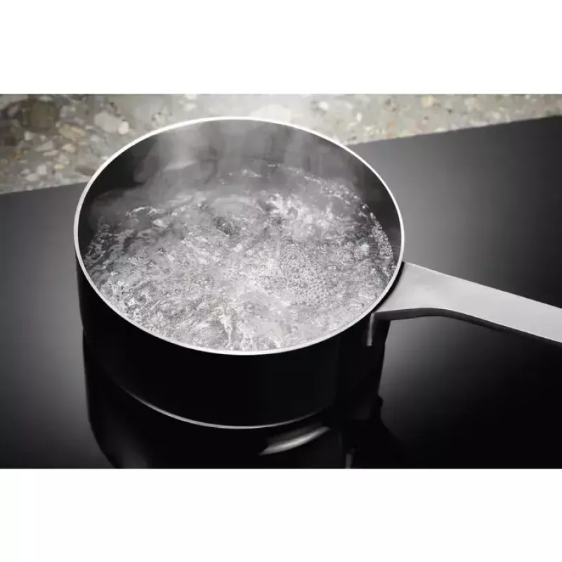 Electrolux LIL61434C čierna vstavaná 59 cm zónová indukčná varná doska 4 zóny