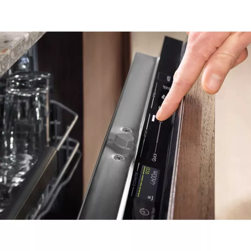 Plne integrovaná umývačka riadu Electrolux QuickSelect 13 EEQ47210L — 13 súprav riadu, 60 cm, AirDry, 8 programov
