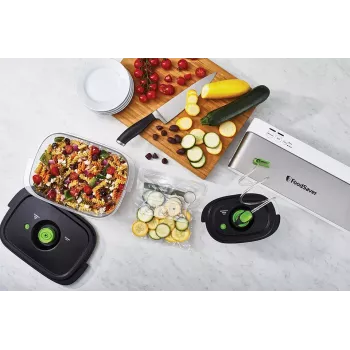 Vákuovačka FoodSaver VS0100X — otočný ovládač, vrátane rolky fólie a 4 vákuových vrecúšok, strieborno-biela