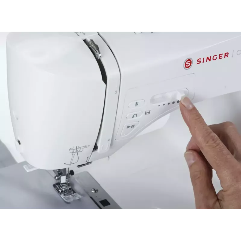 SINGER šijací stroj 7640 – elektrický model pre domácnosť, biela, viacero programov stehov