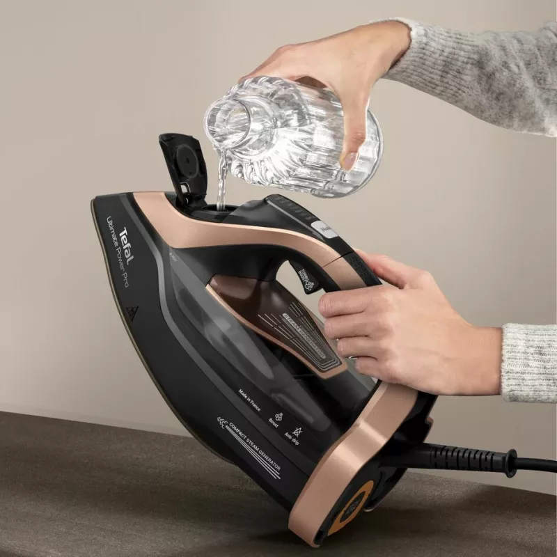 Tefal Ultimate Power Pro FV9E50 suchá a parná žehlička Durilium AirGlide Autoclean žehliaca plocha 3200 W čierna, medená