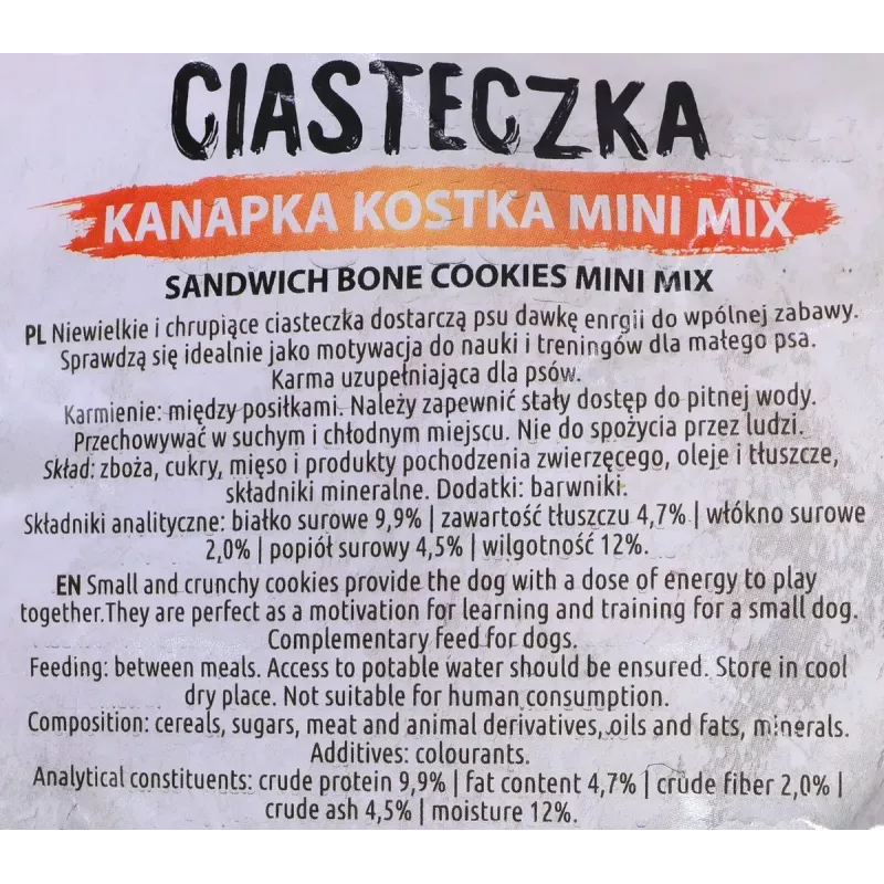 Tréningové maškrty pre psov MACED Cube Cookies Mini Mix 1 kg — sortiment mini kockových keksov, hydinový mix