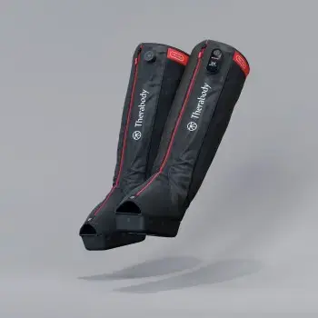 Kompresné topánky Therabody Recovery Air Jetboots Pro Plus — celá noha, Regular, pneumatické 20–100 mmHg, vibrácie, LCD, nabíjateľné