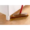 Metla na vnútorné priestory VILEDA model 136082 s mäkkými/tvrdými plastovými štetinami a rúčkou, bronzová
