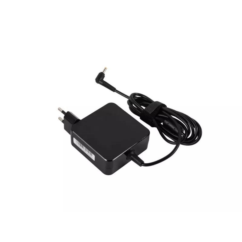 GREEN CELL napájací zdroj/meníč univerzálny 65 W čierna