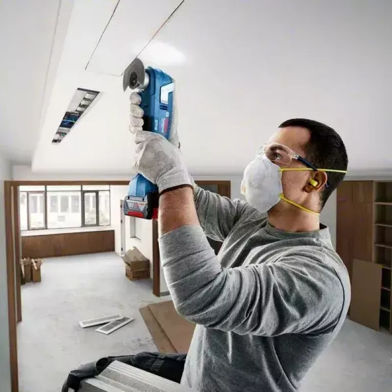 Bosch GOP 185-LI akumulátorový multirezač 18 V, čierny, modrý