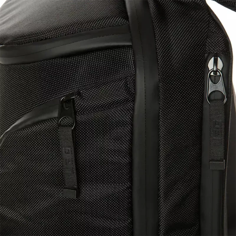 Urban Armor Gear Standard Issue batoh ležérny batoh čierny
