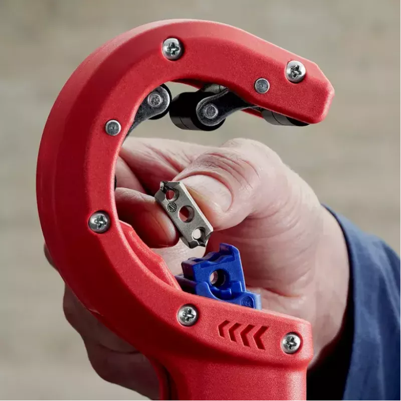Knipex DP50 90 23 01 BK rezač rúr, červený/modrý