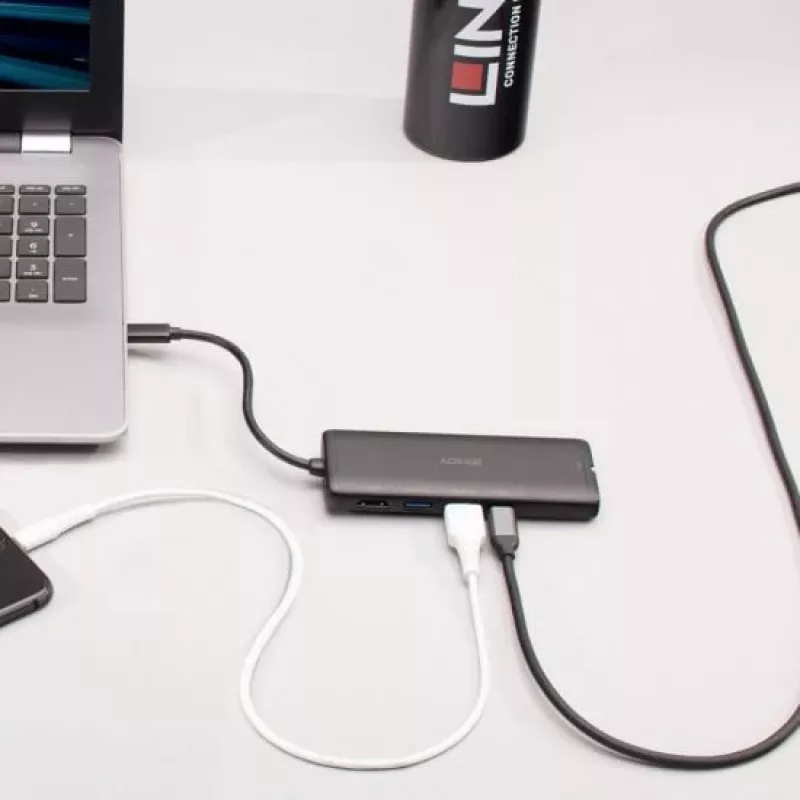 Lindy DST-Mini USB-C laptop mini dokovacia stanica s podporou 4K a 100W pass-through nabíjaním