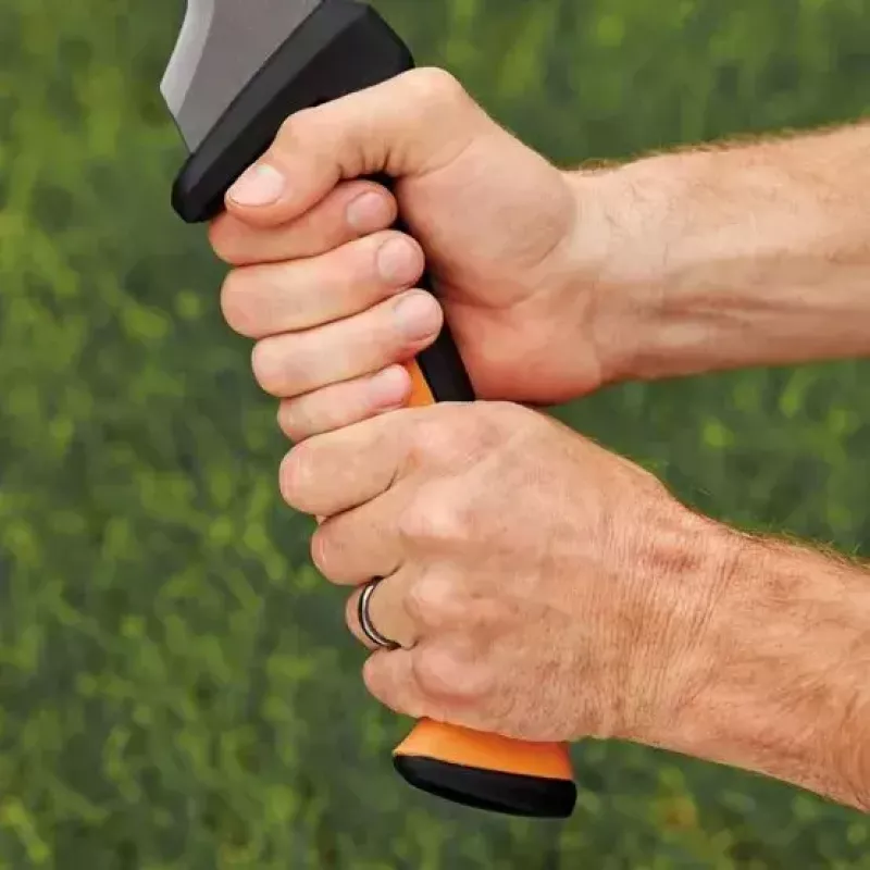 Záhradná mačeta Fiskars 1051236 nerezová oranžová rukoväť