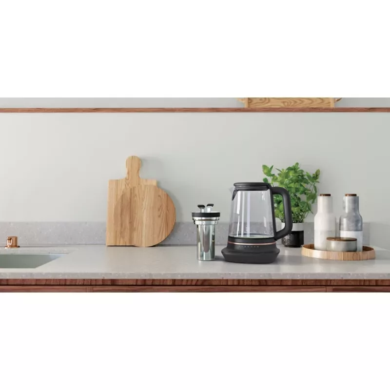 Electrolux E7GK1-8BP kanvica 1,7 l 2000 W čierna, medená