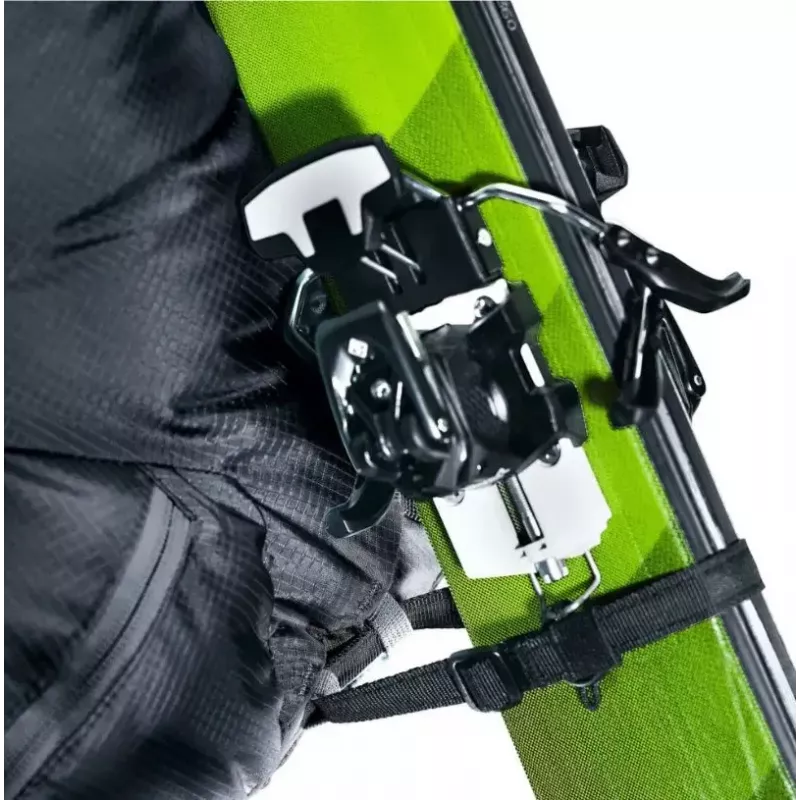 Batoh DEUTER Updays 24 SL – kapacita 24 L, dámsky strih, čierny Fallschirmspringen