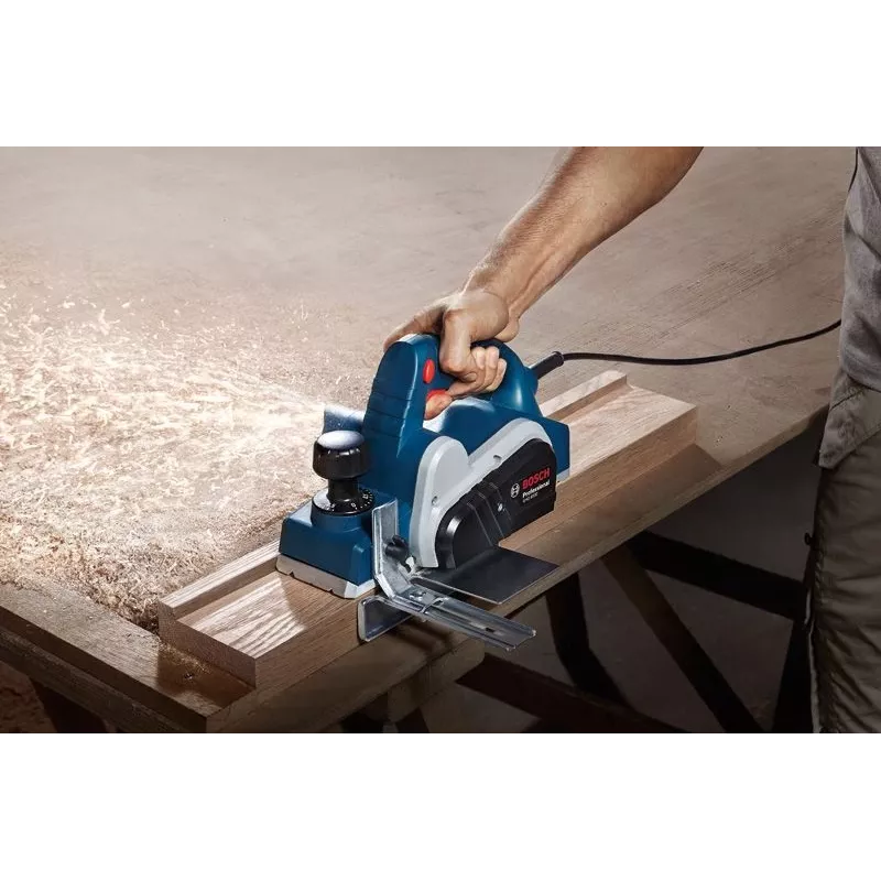 Bosch GHO 6500 čierna, modrá, metalická 16500 RPM 650 W