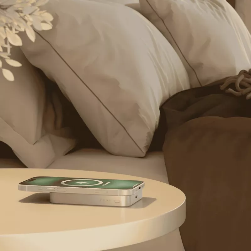 ZENS powerbank tenká Qi2 Al 10000mah biela