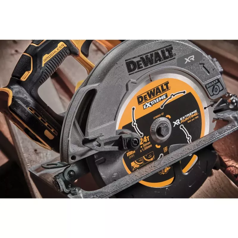 Prenosná kotúčová píla DeWALT DCS573NT-XJ