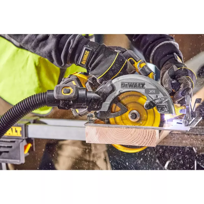 Prenosná kotúčová píla DeWALT DCS573NT-XJ