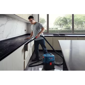Vysávač s nádobou Bosch GAS 15 PS Professional — suchý, 1100 W, 15 L vrecko na prach, 8 L nádrž na kvapaliny, 270 mbar