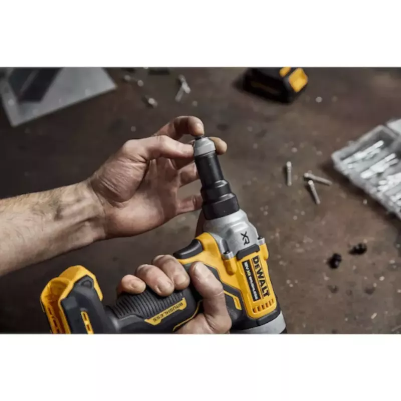 Akumulátorové nitovacie kliešte DeWalt DCF414NT-XJ – batériový nitovací nástroj, prenosný