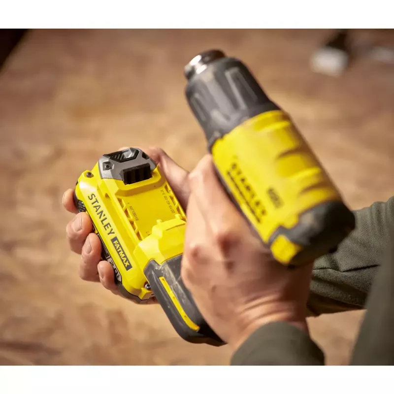 Teplovzdušná pištoľ Stanley FATMAX SFMCE530B-XJ